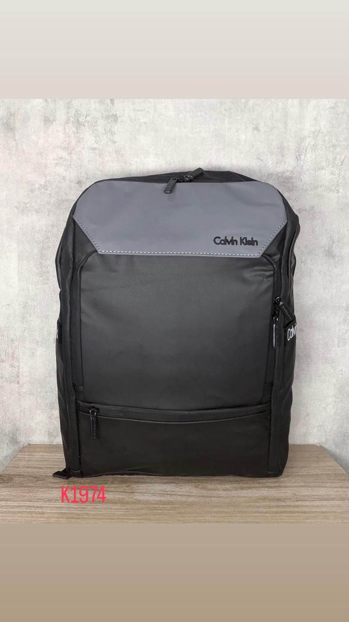 Morral Calvin Klein K1974 Frontal