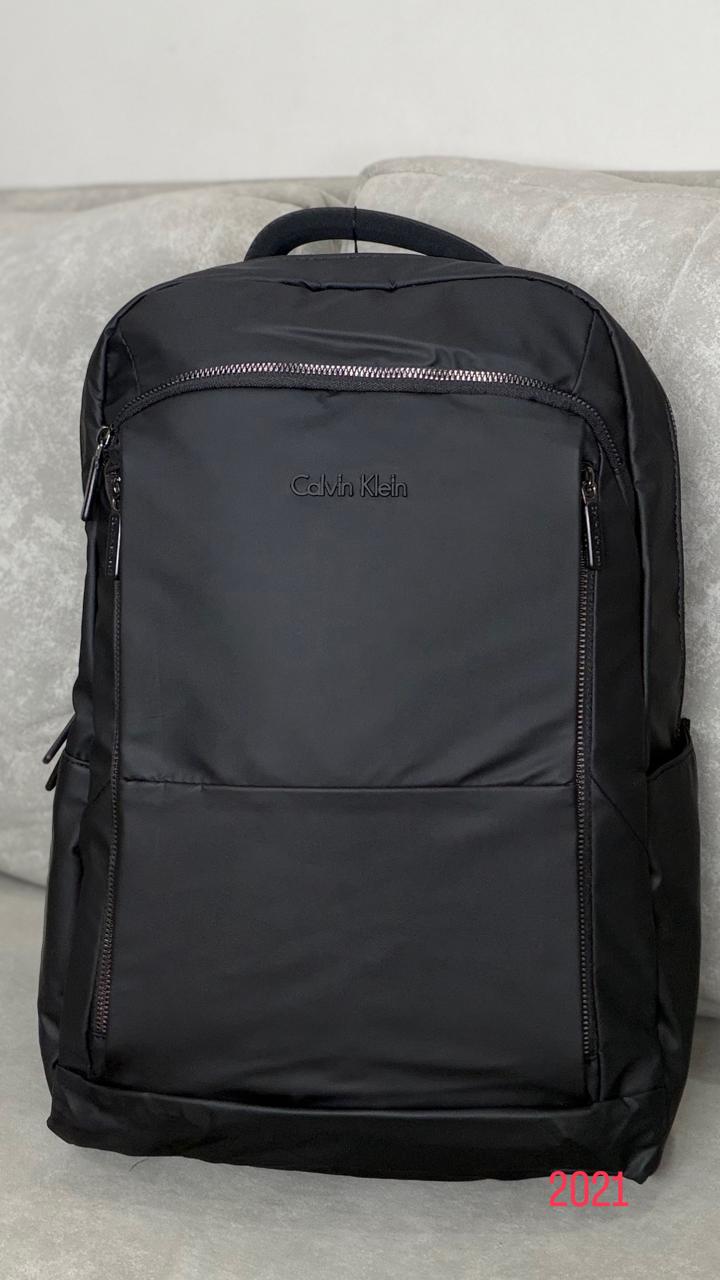 Morral Calvin Klein 2021